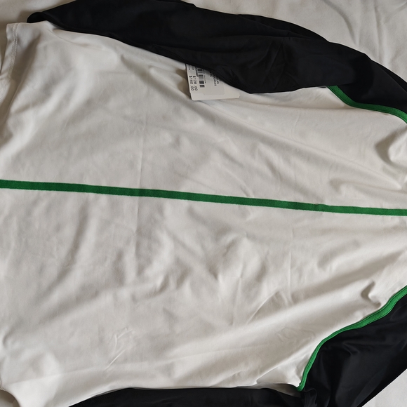 Belyn Key Black and White Long Sleeve Shirt with Green Trim - Picture 4 of 4